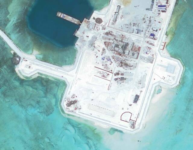 敢教南海換新天 直擊中國南沙華陽礁三年變遷與衛星通信服務