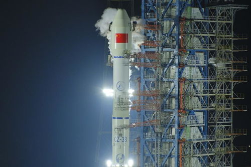 手機公司的衛星競賽 從地面到星空的通信革命